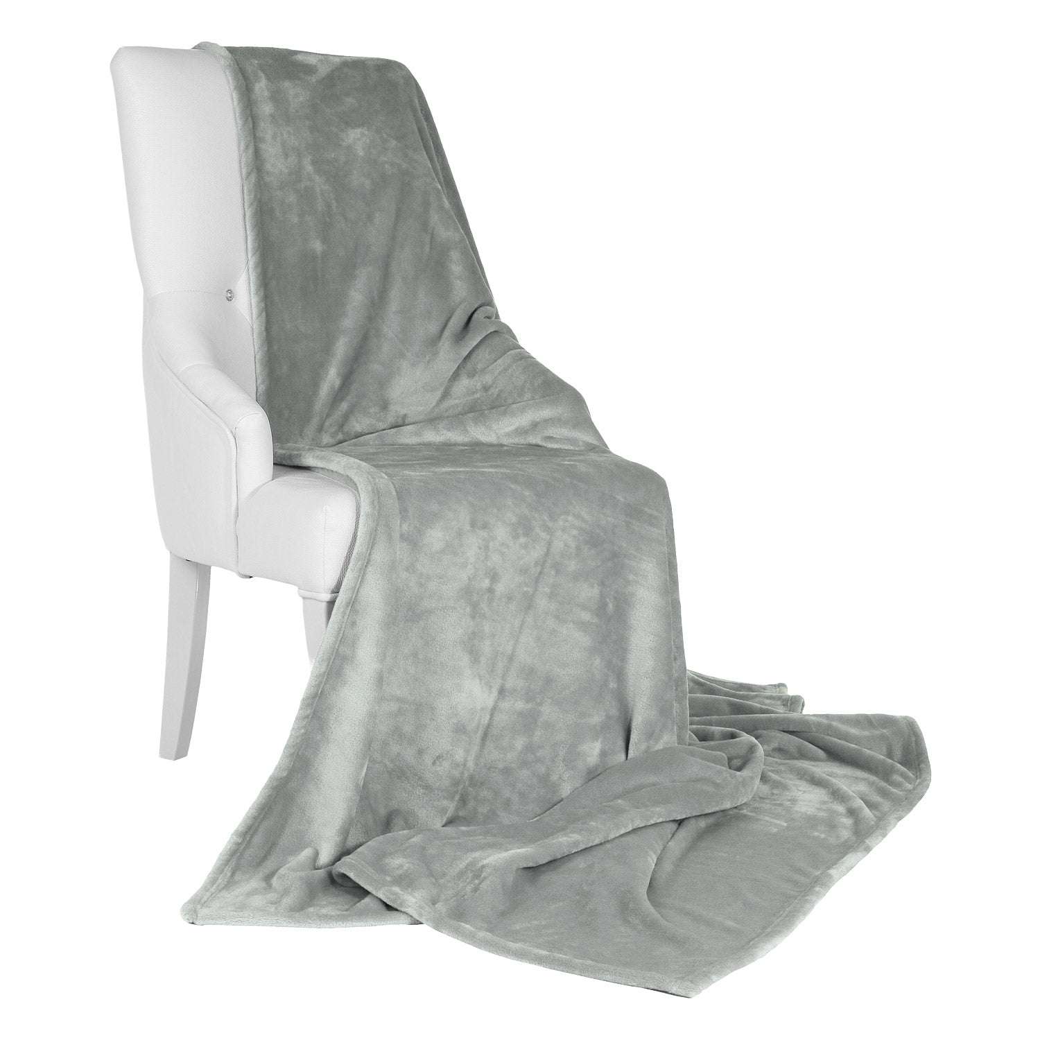 Beautissu XXL Tagesdecke Kuscheldecke Aurelia 220x240cm in soft gray draped over a chair.