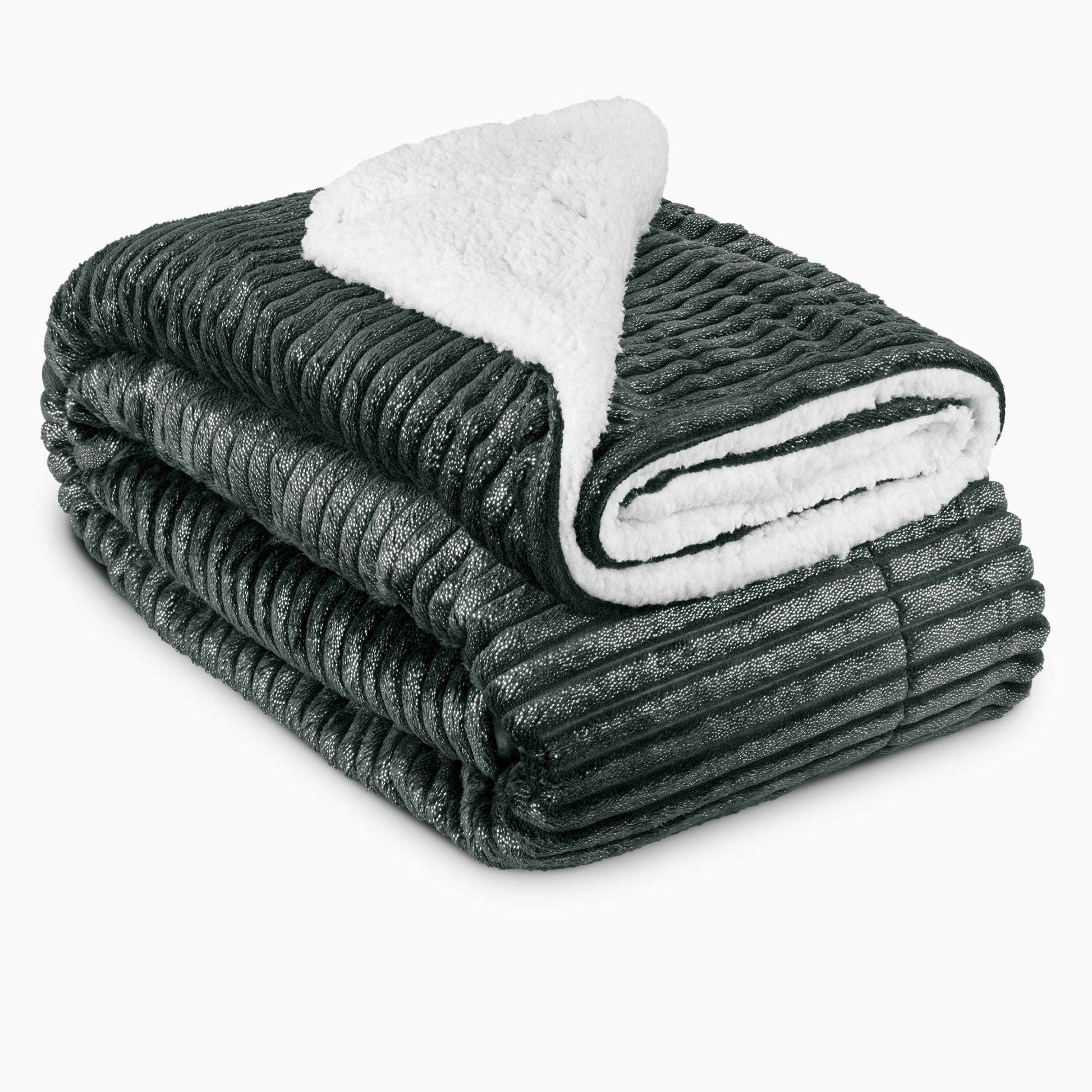 Beautissu Sherpa Kuscheldecke Elisa, flauschig Polyester Decke 150x200cm/220x240cm, glänzender Print.