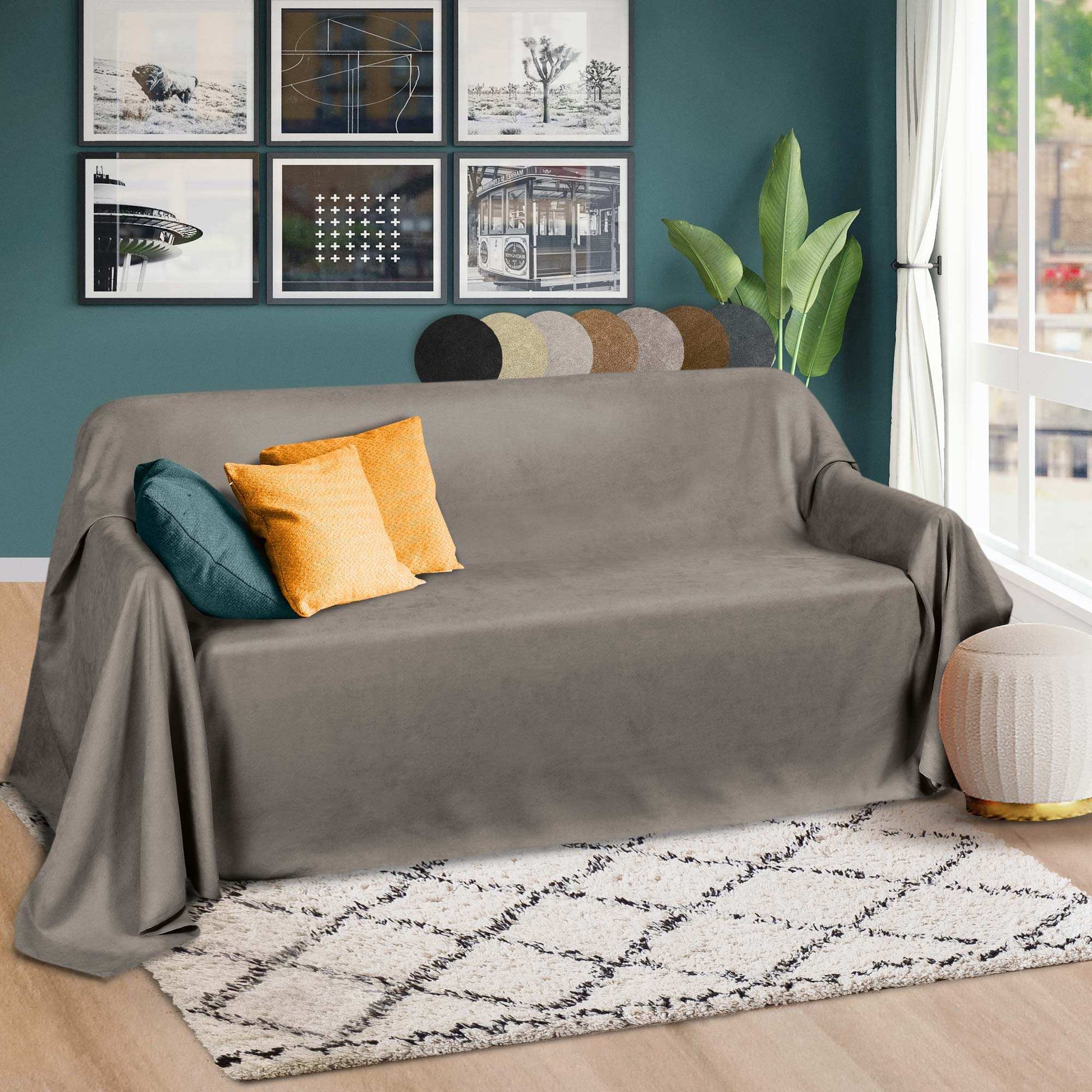 Beautissu Tagesdecke Sofaüberwurf Romantica Wildlederoptik 210x280cm in stylish living room setting.