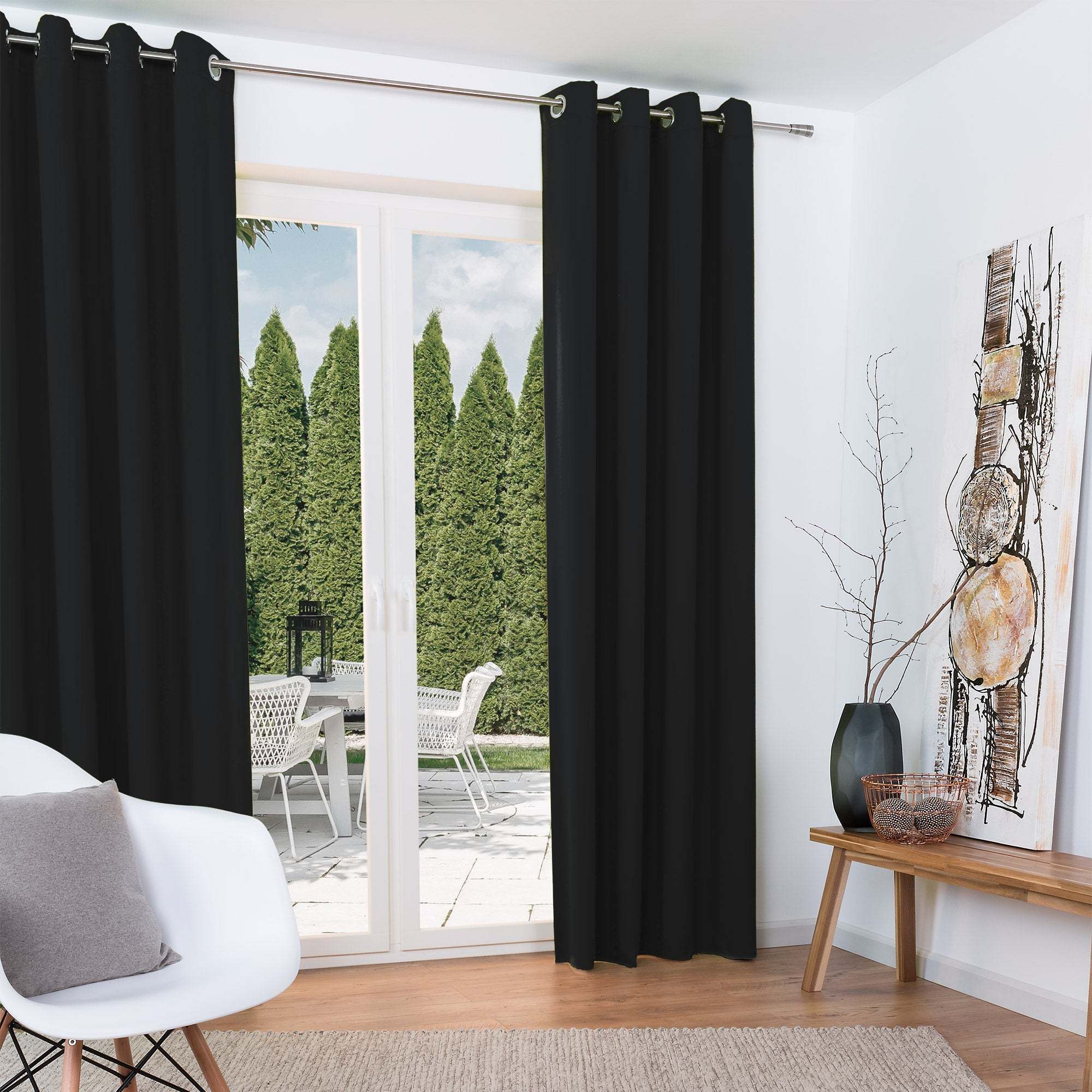 Beautissu Ösenschal Amelie blackout curtains in modern living room, 100% polyester, UV-resistant, decorative home highlight.
