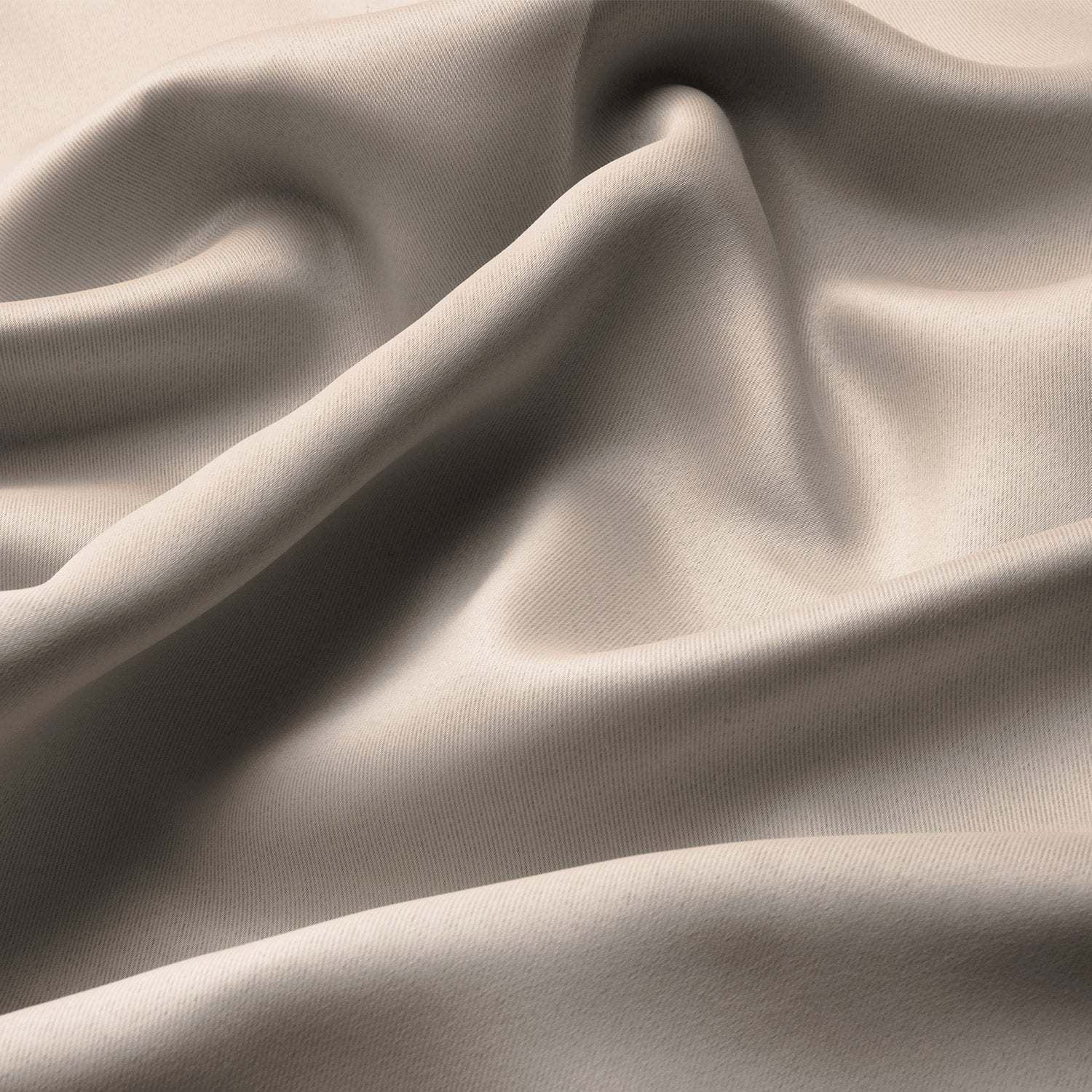 Beautissu Ösenschal Amelie blackout fabric close-up with soft folds and smooth texture.