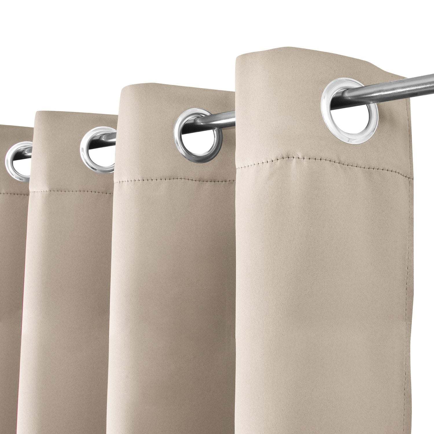 Beige Beautissu Ösenschal Amelie Blackout Vorhang mit verchromten Ösen.