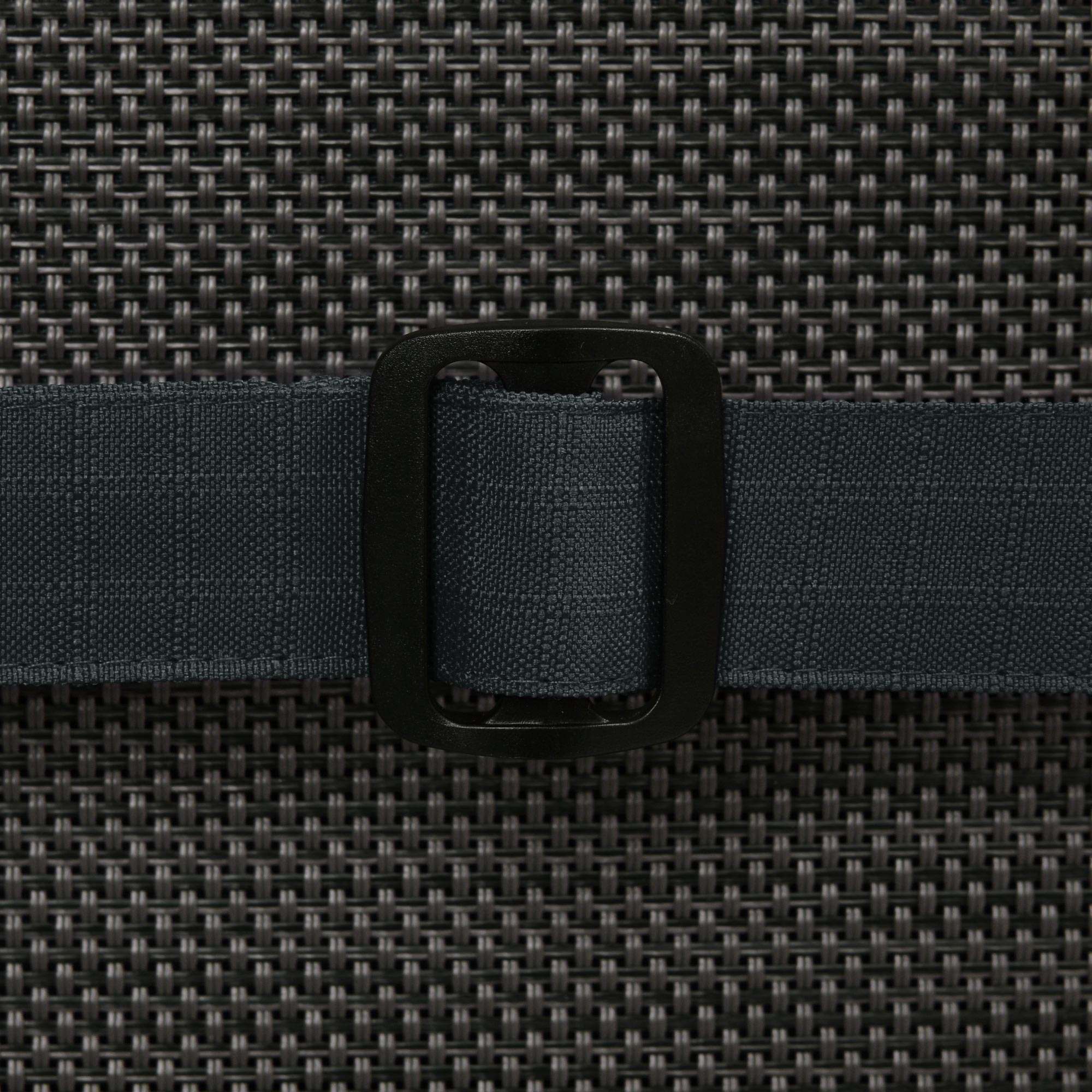 Beautissu Base HL chair cushion buckle on textured fabric.