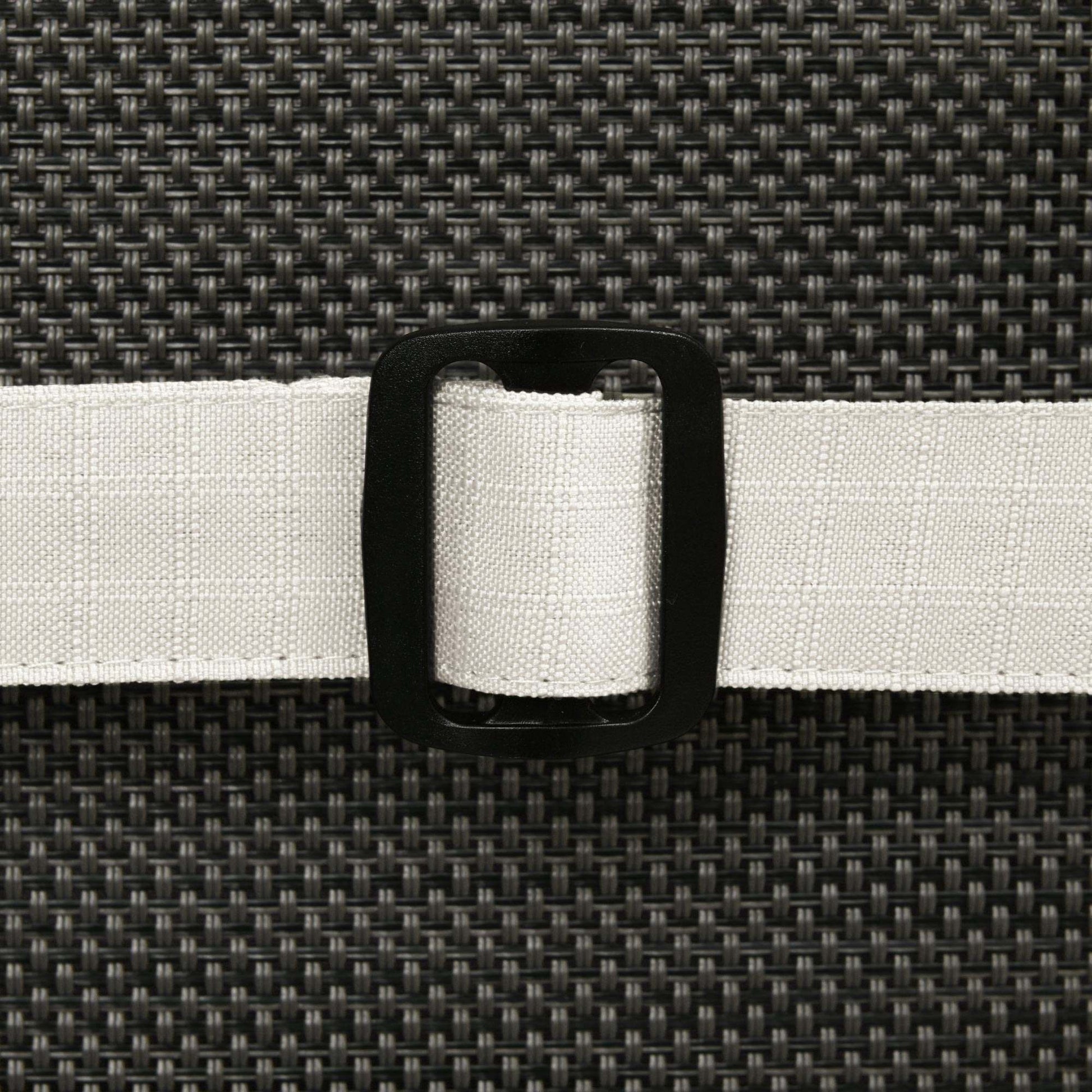 Close-up of white fastening strap and buckle on Beautissu Base HL garden chair cushion.