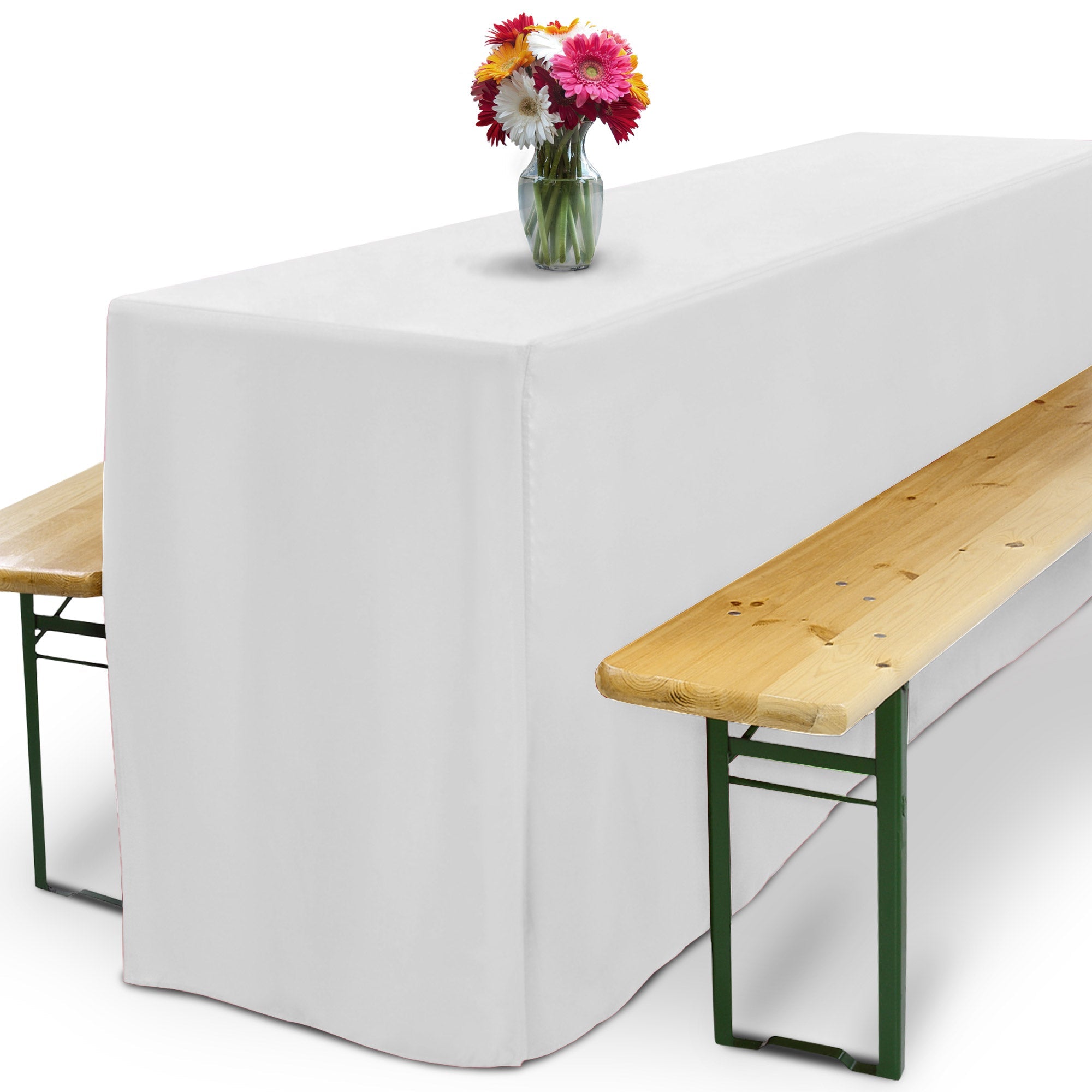 3er Set Beautissu Basic L Biertischhusse in white covering a beer table and benches with a floral arrangement on top.