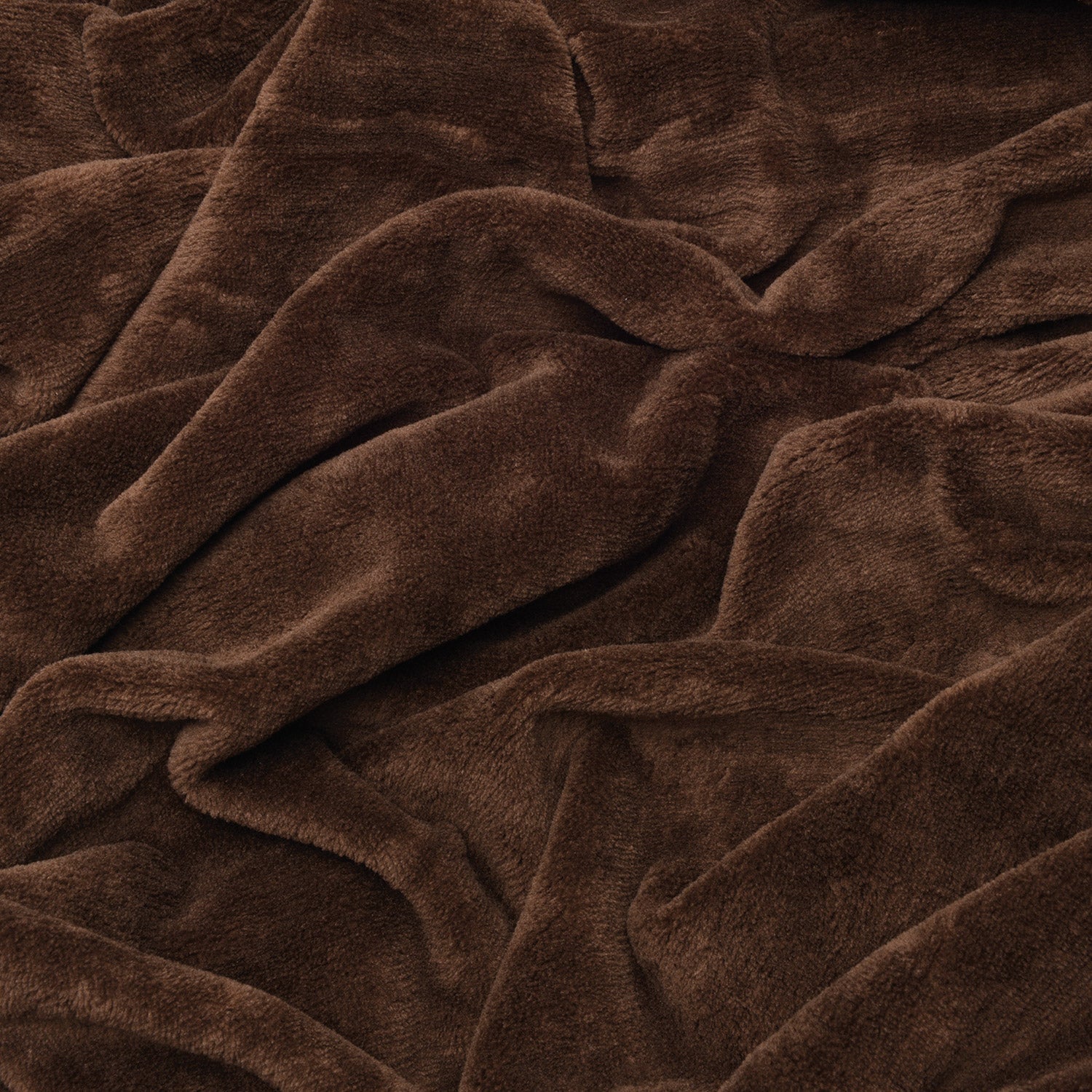 Beautissu XXL Tagesdecke Kuscheldecke Aurelia in 220x240cm, kuschelweiches Coral-Fleece, warm und pflegeleicht.