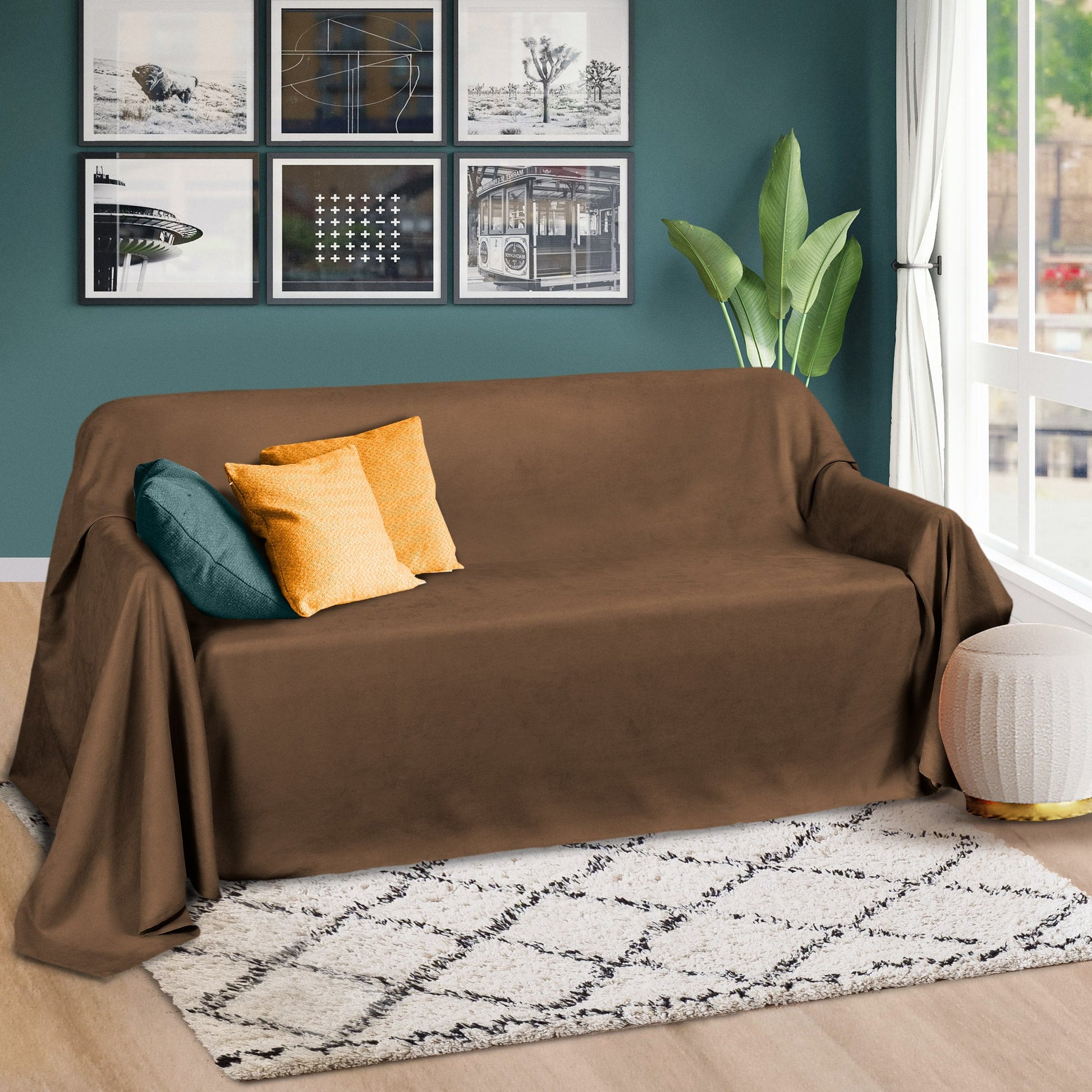 Beautissu Tagesdecke Sofaüberwurf Romantica in Wildlederoptik, 210x280cm, elegant sofa cover in living room setting.