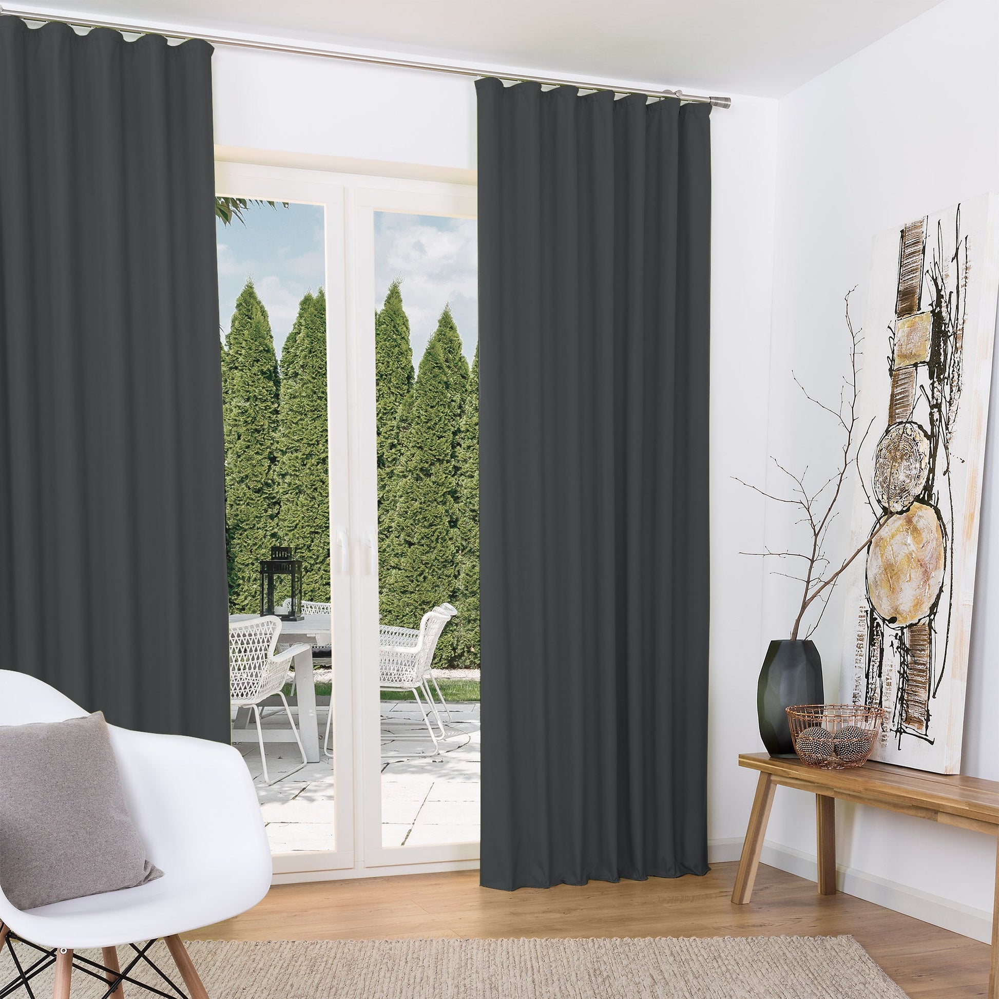 2er Set Beautissu Kräuselband Amelie Thermo Vorhänge in dunkelgrauer Farbe, dekorativ im Wohnzimmer, bieten Wärmeschutz und Lichtundurchlässigkeit.