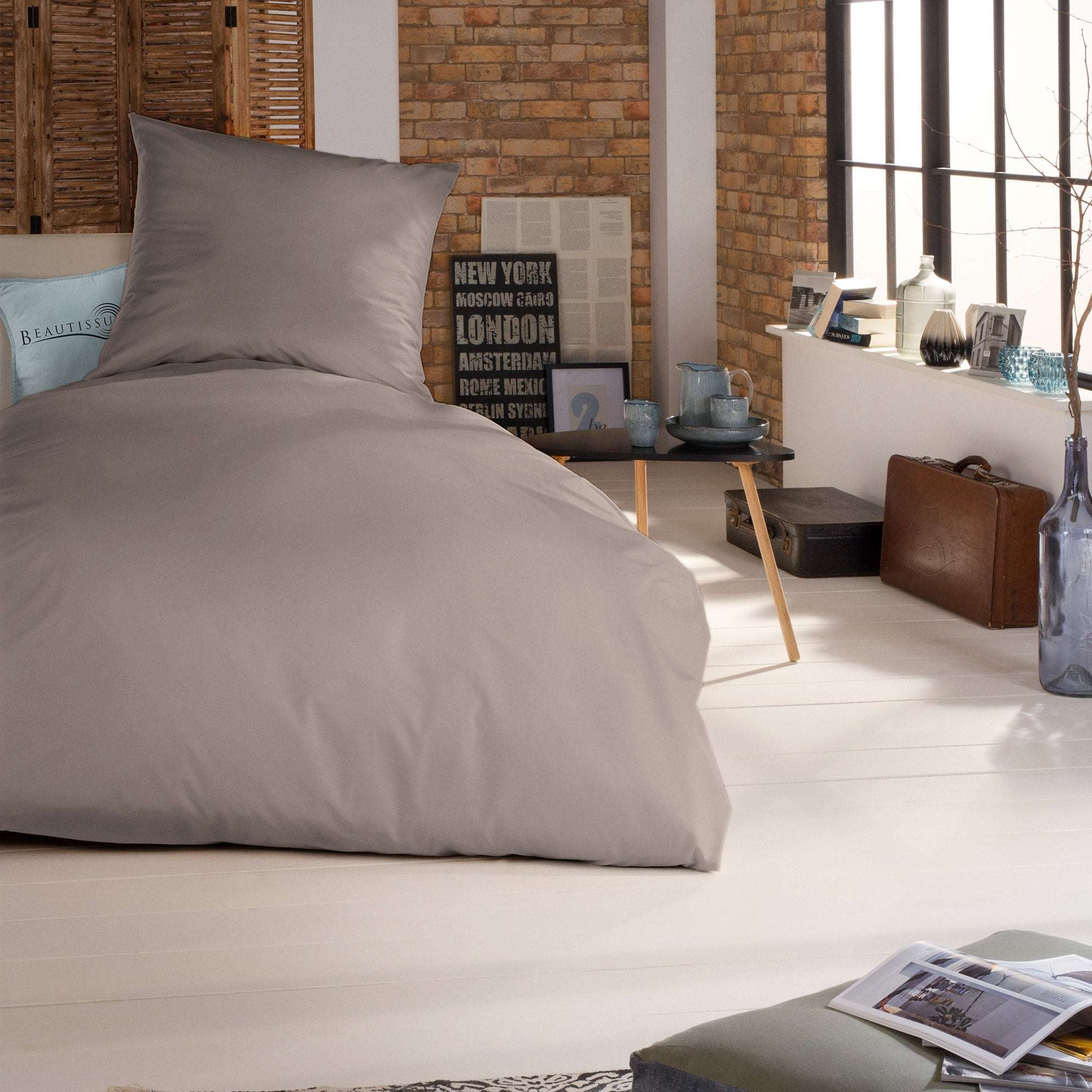 2er Set Bettwäsche Beautissu Julie Renforcé in Beige, 100% Baumwolle, Bettbezug 135x200/155x220 cm, Kissenbezug 80x80 cm.