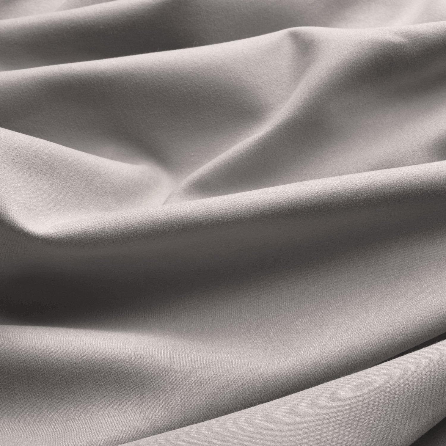 Beautissu Kräuselband Amelie Thermo Vorhänge with elegant folds and UV-resistant colors.