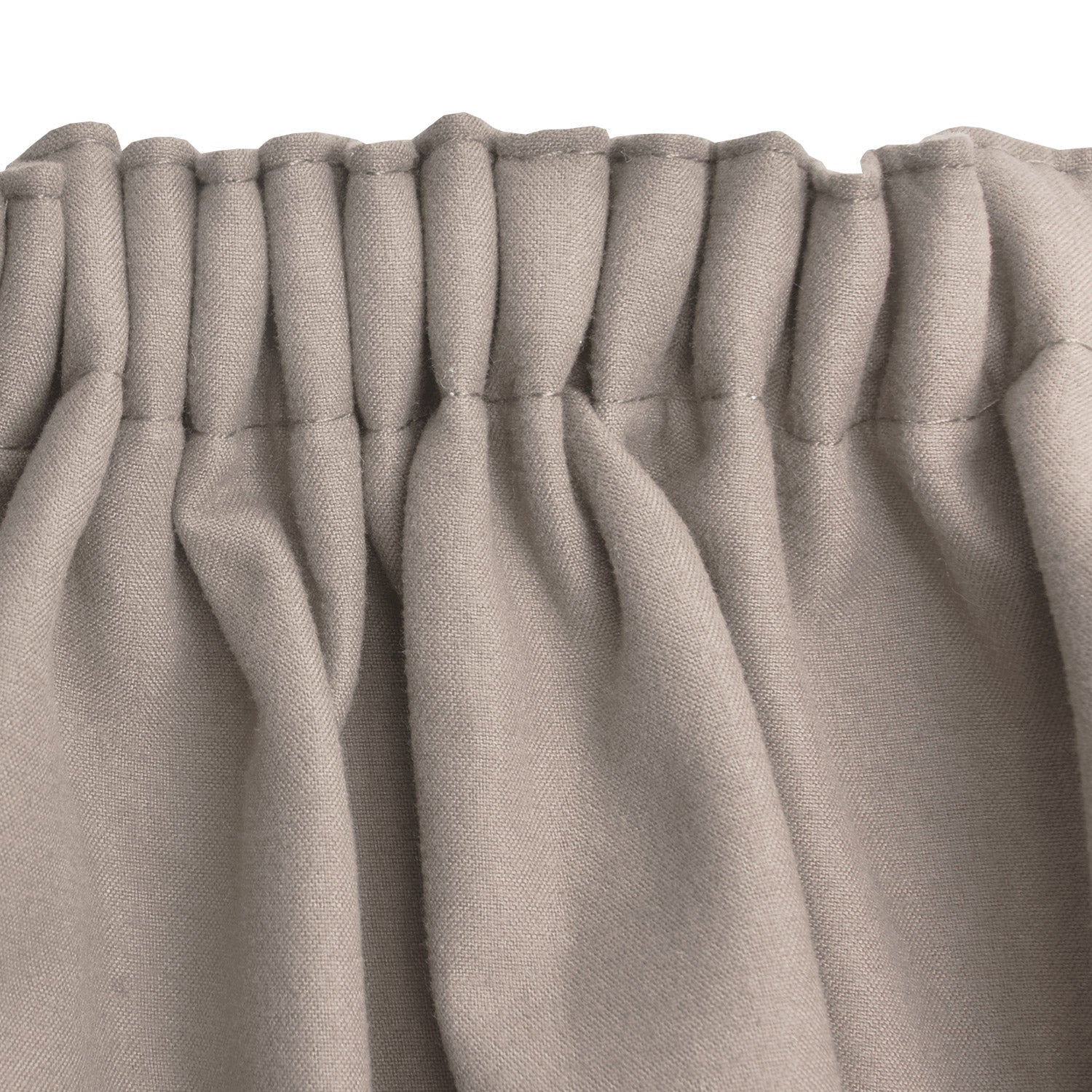 Thermo curtain with pleated band, Beautissu Amelie, showcasing soft fabric folds.