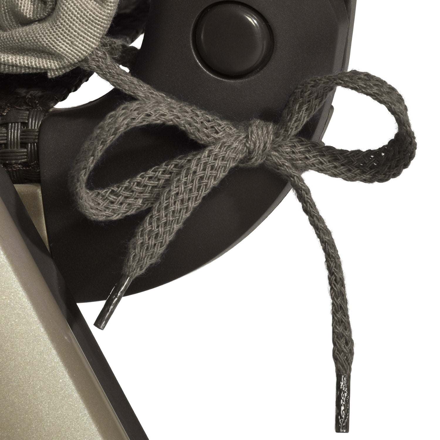 Beautissu Flair NL Niederlehner cushion with tie-back detail for secure garden furniture attachment.